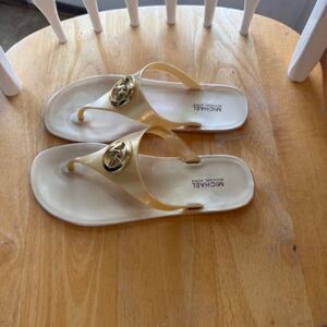 Michael Kors MK Charm Jelly Sandals Women's Size 7M Gold Flip Flops EUC